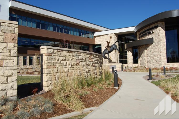 Full-Bed-Stone-Renaissance-Georgia-Cafe-4