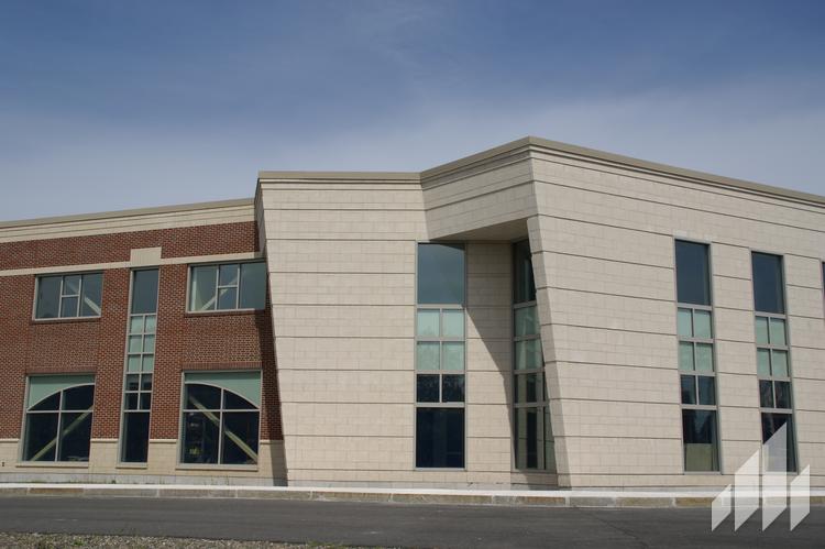 Full-Bed-Stone-Renaissance-Georgia-Oak-Ridge-6